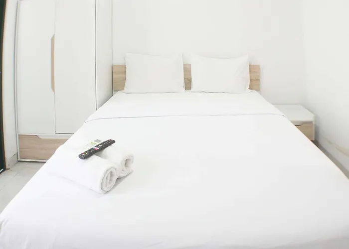 Relaxing Studio At The Alton Apartment By Travelio